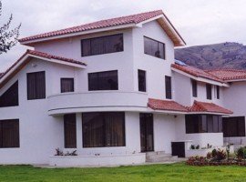 Casa en Tumbaco sector San Blas 2000m2