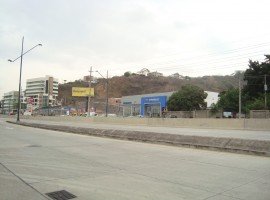 Terreno en Guayaquil Av. El bombero, sector Mc Donalds
