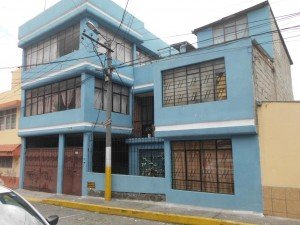 Casa Rentera Estación Trole el Recreo, Barrio el Camal