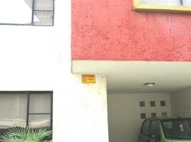 Casa Moderna de Venta en Río Amarillo Cuenca