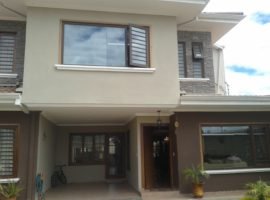 Hermosa casa en Río Amarillo Cuenca - Ecuador, 5 dormitorios