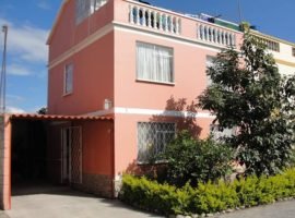 Casa de Venta en Guayas 13-72 y 13 de abril