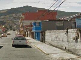 Casa de Alquiler con Terreno Sur de Quito Sector Solanda