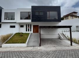 Hermosa casa en Tumbaco