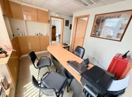 Murgeon 558 y Av. América