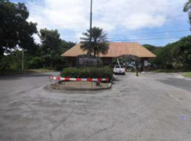 Terreno  Ubicado en la Urbanización Lomas del Bosque Km 33 vía a la Costa Solar 20 Mz. 641 de la Parroquia Chongón del Cantón.