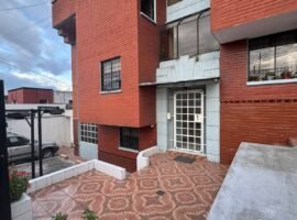 VENTA HERMOSO DEPARTAMENTO AL NORTE DE QUITO A 5 MIN C.C.EL BOSQUE