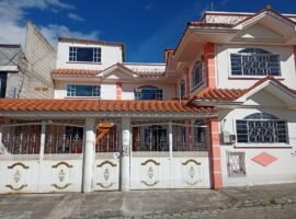 AV SIMON BOLIVAR BARRIO RANCHO LOS PINOS SUR DE QUITO