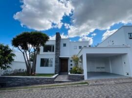 Leónidas Proaño Conjunto Oropungo