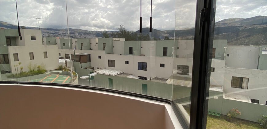 Modesto Chavez y Av. Jaime Roldos Aguilera, Conjunto Solaqua, Quito, Ec