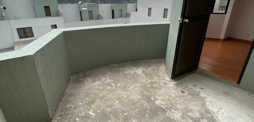 Modesto Chavez y Av. Jaime Roldos Aguilera, Conjunto Solaqua, Quito, Ec