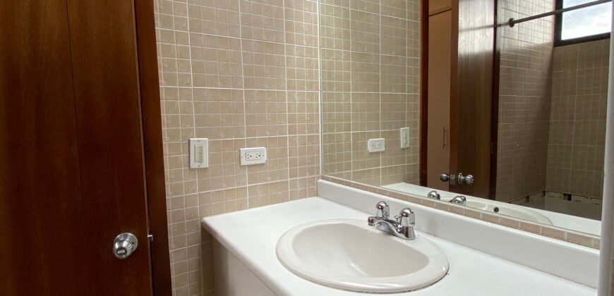 Modesto Chavez y Av. Jaime Roldos Aguilera, Conjunto Solaqua, Quito, Ec