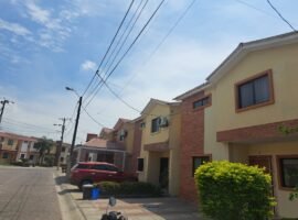 Guayaquil :Vía Salitre Cdla Milam