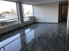 Departamento por estrenar en arriendo, sector Solca