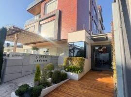 3 DORMITORIOS RENTO HERMOSO Y AMOBLADO DEPARTAMENTO