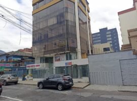 Quito, Gil Ramírez Dávalos y Av. Amazonas