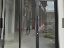 Local comercial planta baja en via a la costa de oportunidad