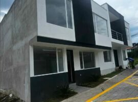 Quito, Sangolquí, Urbanización los Chillos