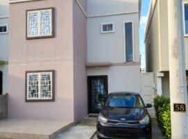 📍Arriendo Casa Nueva (3 cuartos 3 bños 1 parqueo) Urb Paseo Del Sol 1 Chongón GYE