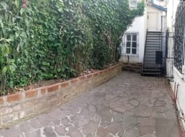 Mariana de Jesus y calle Lasso