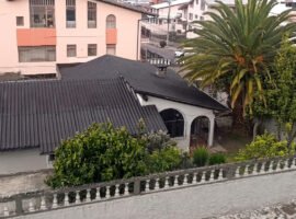 Quito, Manuel Valdivieso y Yumbos